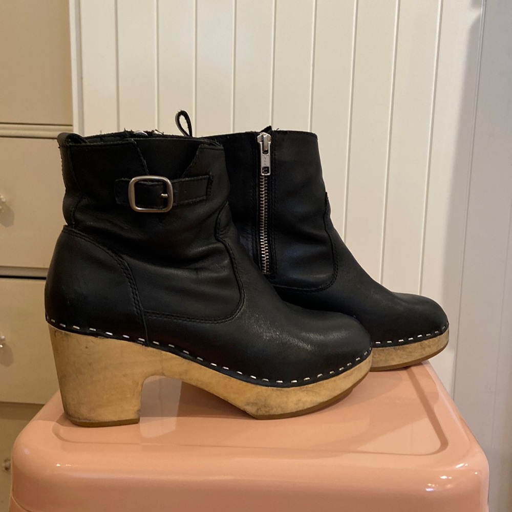 STEVE MADDEN Olaaf black leather clog boots 7